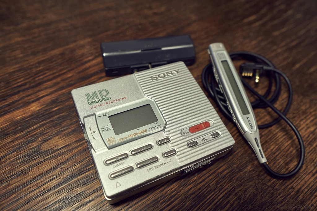 Sony MD Walkman Minidisc Recorder MZR90 + pilot 9337553851