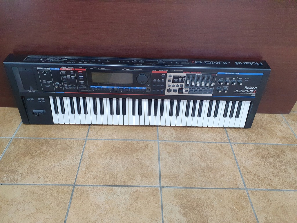 Syntezator Roland Juno-Gi + Pokrowiec