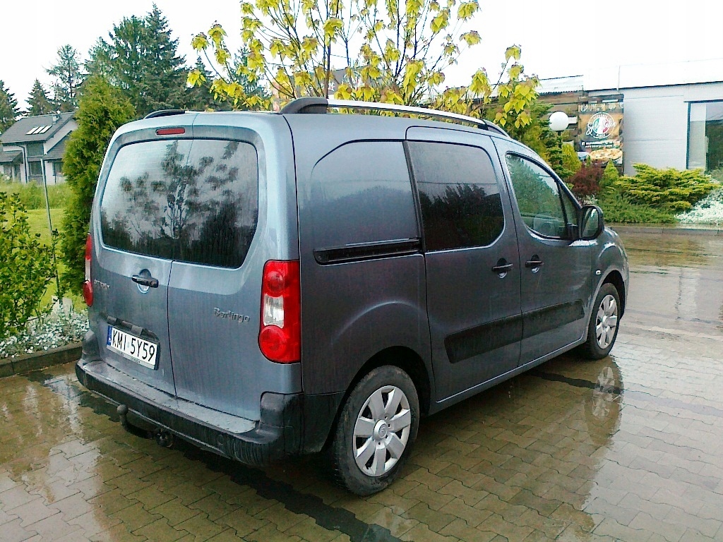 CITROEN BERLINGO * Oszklony Klima Hak * 3 osobowy