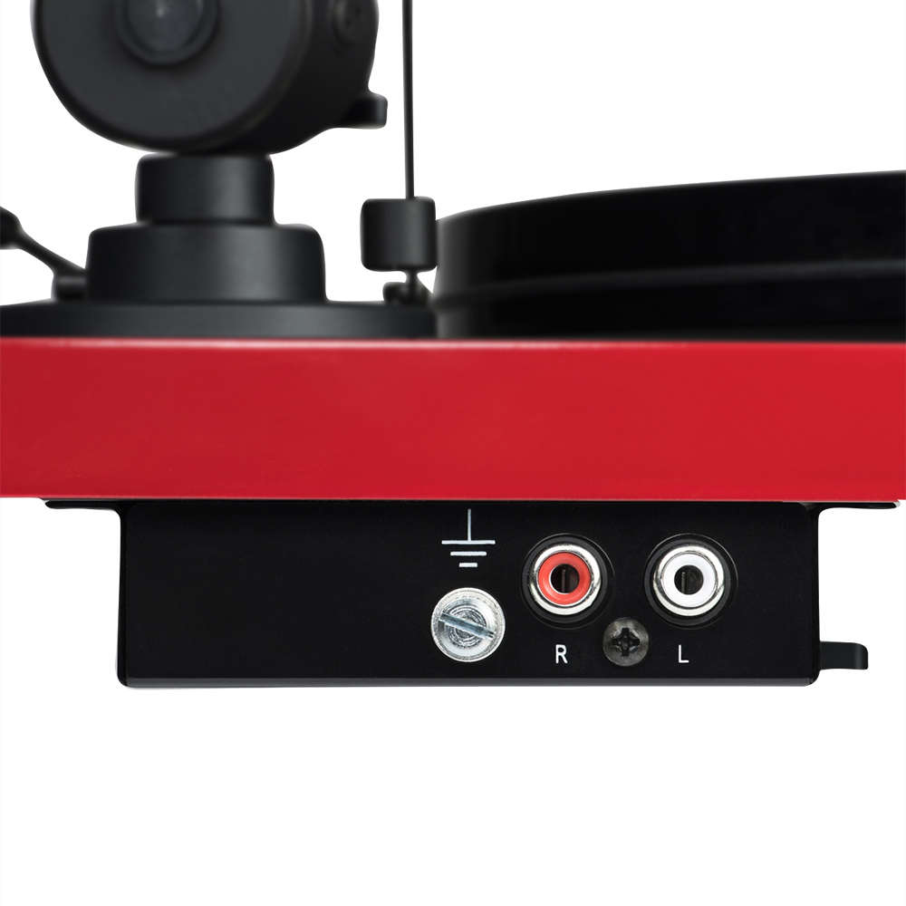 Купить Фонокорректор Pro-Ject Essential III (черный): отзывы, фото, характеристики в интерне-магазине Aredi.ru