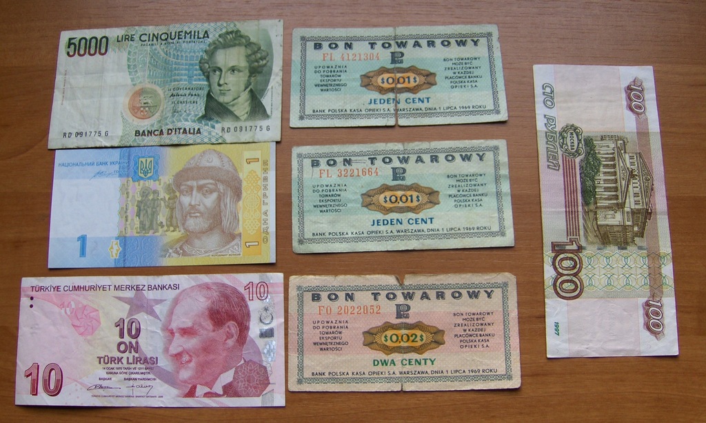Zestaw Banknotów 7 sztuk 4 Banknoty + 3 Bony Towar