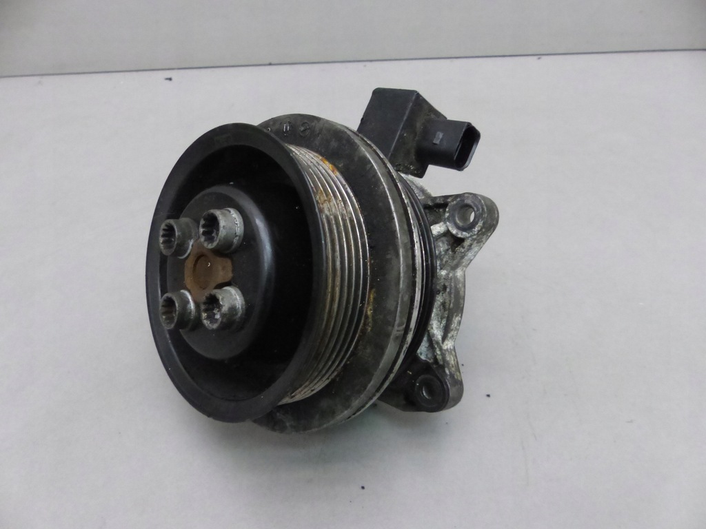 POMPA WODY VW TOURAN 1.4 TFSI 03C880727D 7632001394