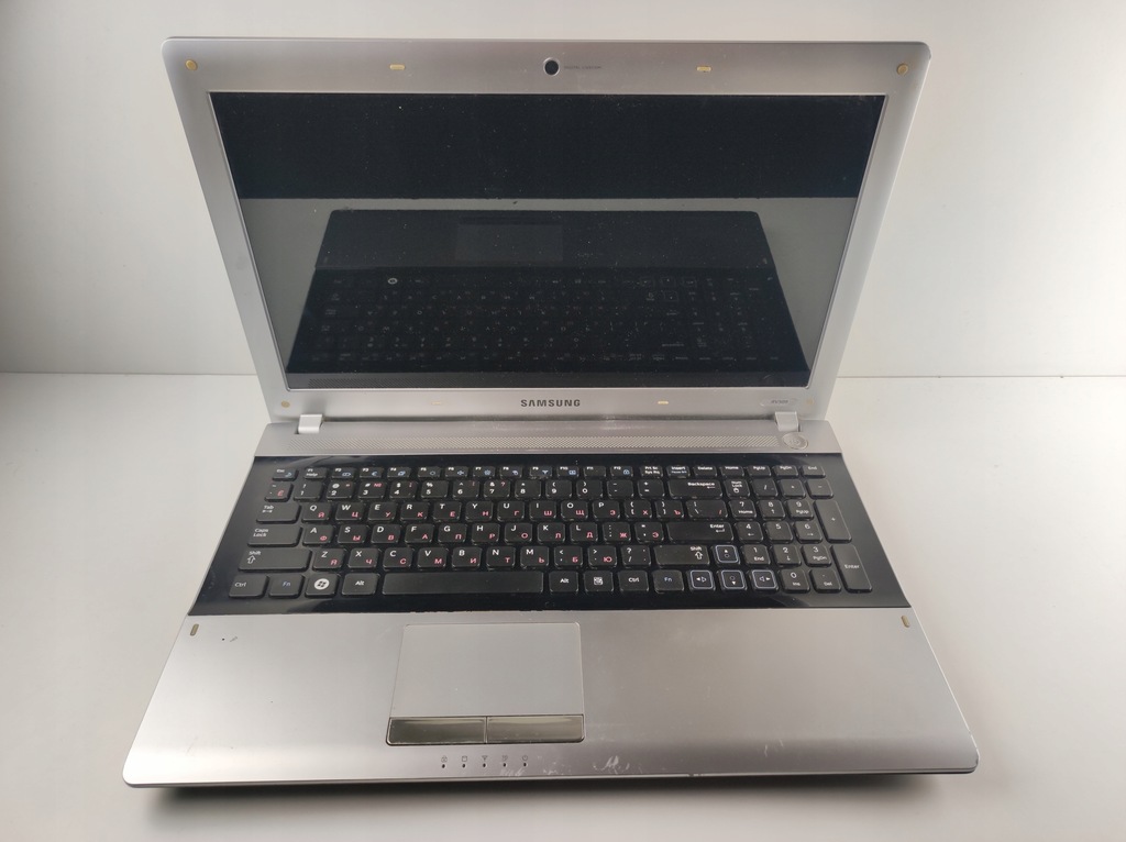 Laptop SAMSUNG RV509 15,6 " PENTIUM 4 GB / 500 GB