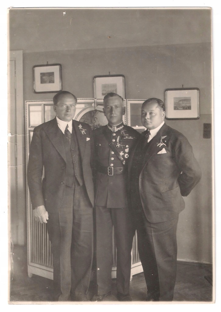 Bracia Adamowiczowie i pułkownik pilot Stanisław Skarżyński