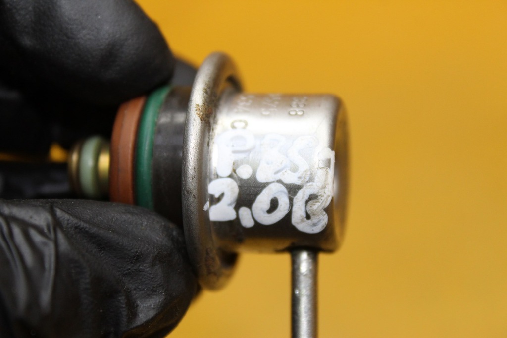 регулятор давления топлива passat b6. 8 турбо. регулятор 1 давления топлива пассат б6 2. регулятор давления топлива пассат б 5 1. регулятор давления топлива пассат б5.