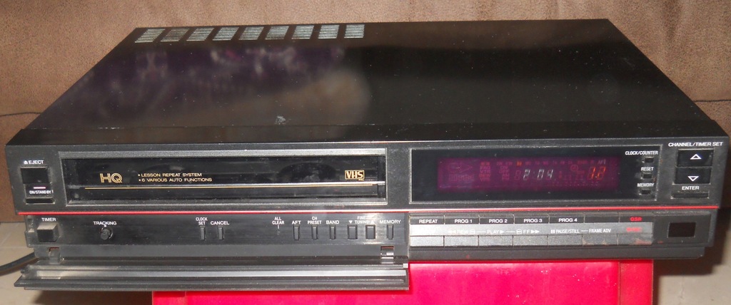 MAGNETOWID VIDEO VHS VCR SANYO VHR-3100EE GRATIS