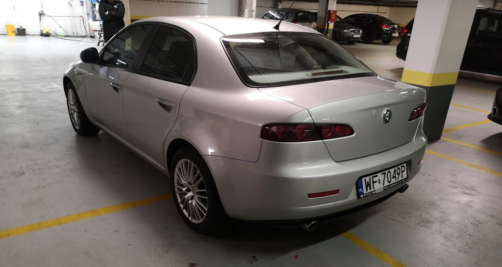 Купить Alfa Romeo 159 2.4 JTD 200 л.с. седан серебристый - 2006 г.: отзывы, фото, характеристики в интерне-магазине Aredi.ru