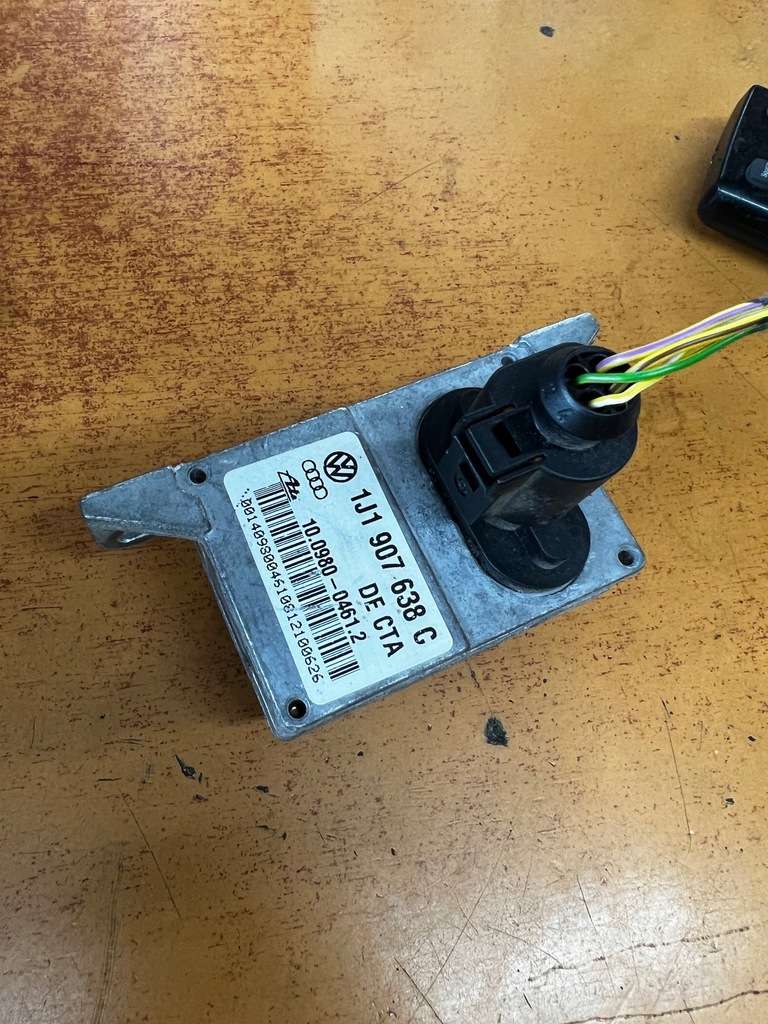 1J1907638C moduł audi a3 8L sensor uderzeniowy