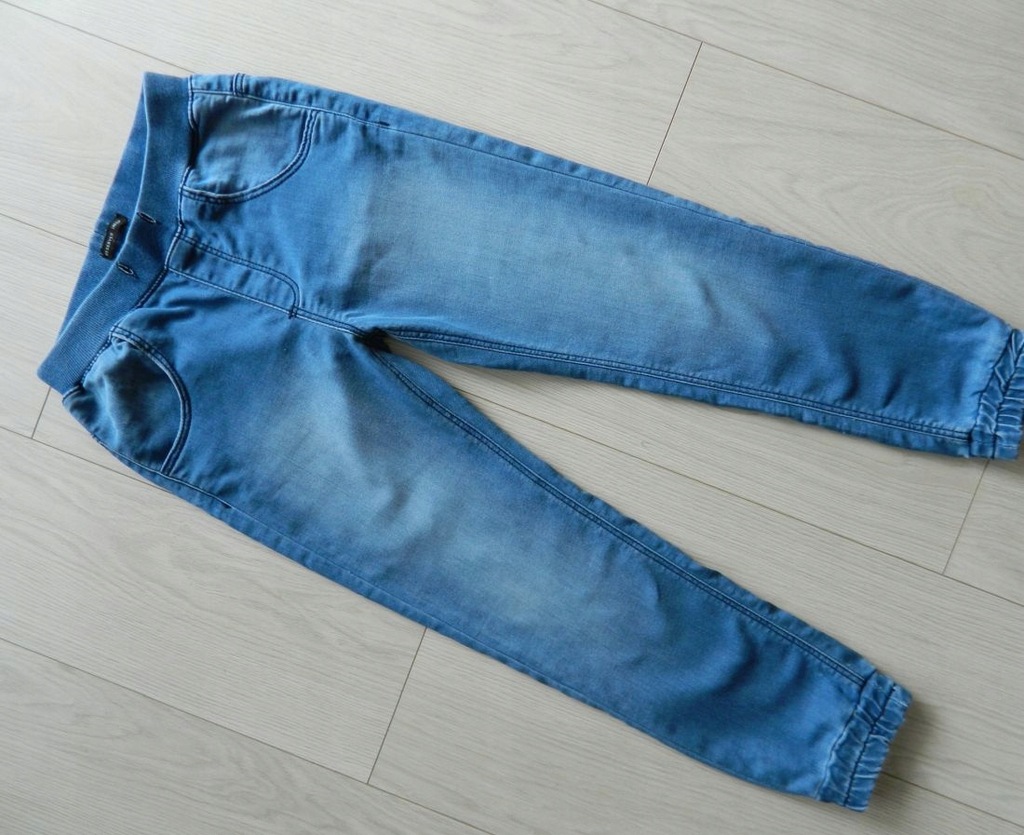 Reserved spodnie jeans 140 st -B.Dobry
