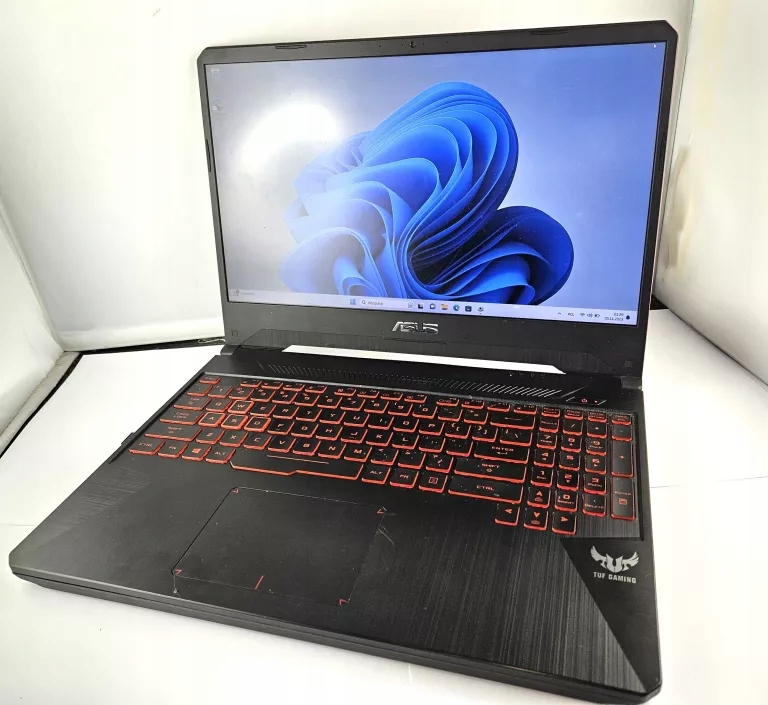 LAPTOP ASUS FX505 16/250GB + ŁAD