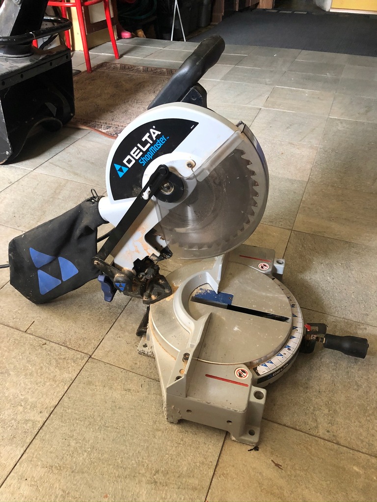 Delta shopmaster ms250 deals