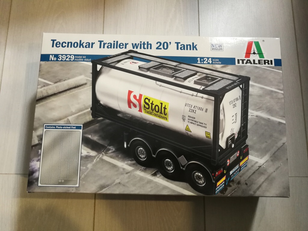 Tecnokar Trailer with 20' Tank, Italeri 3929