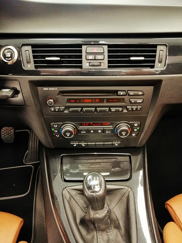 Купить BMW 328i КАБРИОЛЕТ С ЖЕСТКОЙ ВЕРСИ РУЧНАЯ ЗАМЕНА SHADOWLINE: отзывы, фото, характеристики в интерне-магазине Aredi.ru