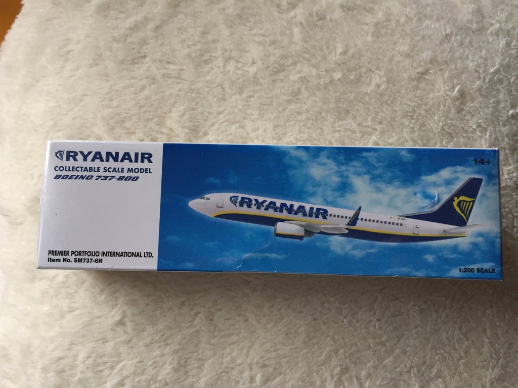 Купить НОВАЯ модель самолета Боинг 737-800 RYANAIR 1:200: отзывы, фото, характеристики в интерне-магазине Aredi.ru