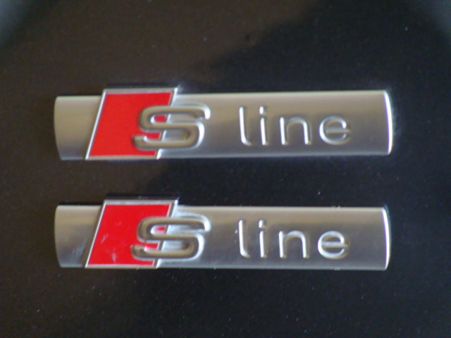 ZNACZEK EMBLEMAT OZNACZENIE AUDI S-LINE ORYGINAŁ !