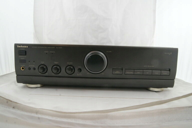 WZMACNIACZ TECHNICS SU-V620
