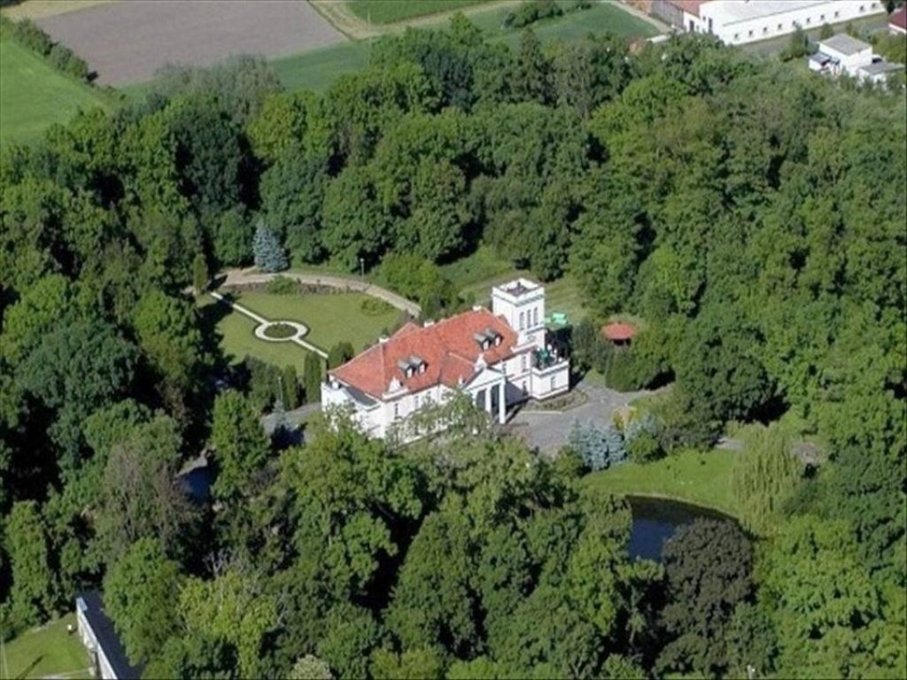 Hotel, Gębice, Pępowo (gm.), 1450 m²