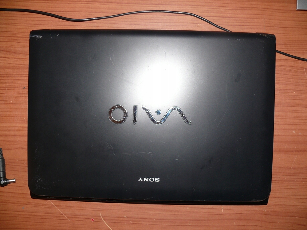 SONY VAIO SVE141B11W CORE I3-2370 2.4GHZ/4GB/320GB