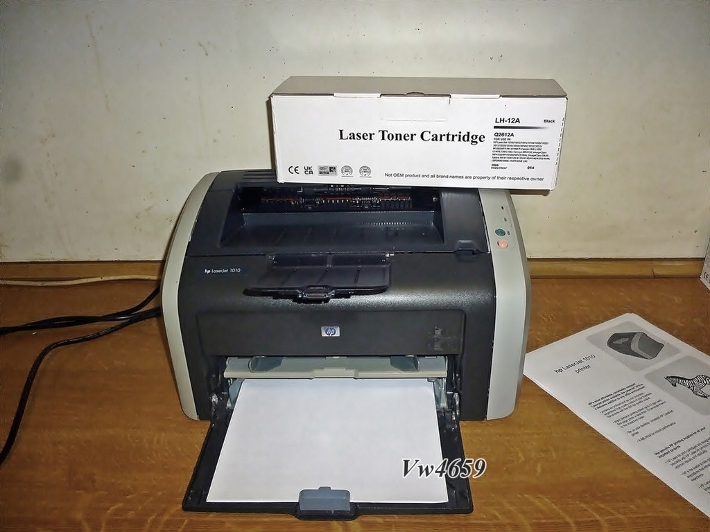 HP LaserJet 1010 Nowy toner, wydrukowała 7000 tyś
