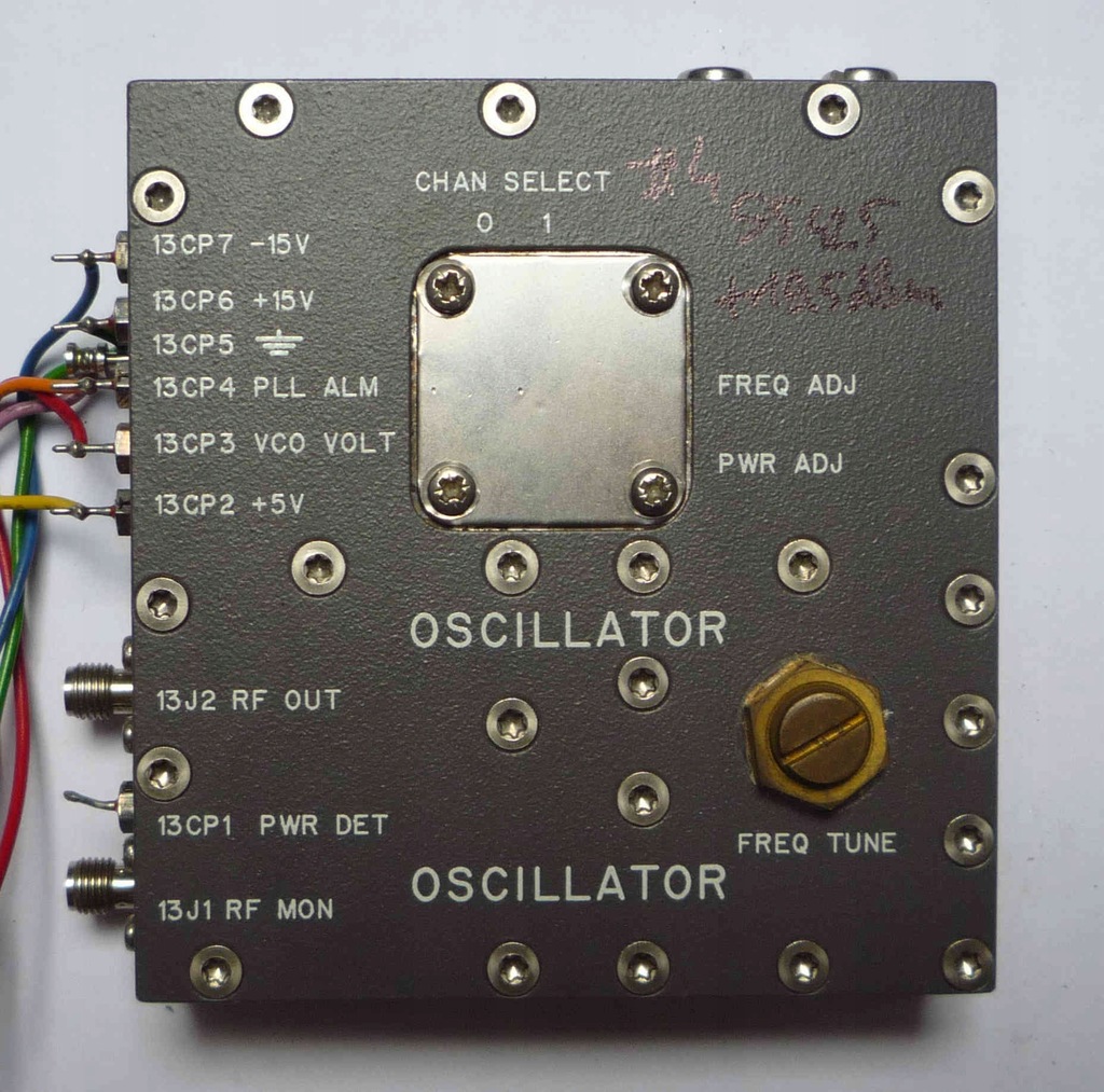 Oscylator DRO z syntezą 5542.5MHz z radiolinii