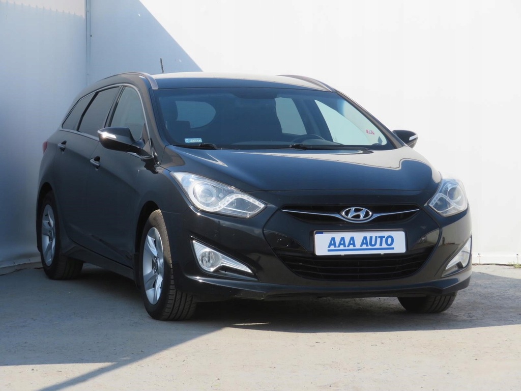 Купить Hyundai i40 2.0 GDI, автосалон в Польше, авторизованный сервисный центр: отзывы, фото, характеристики в интерне-магазине Aredi.ru