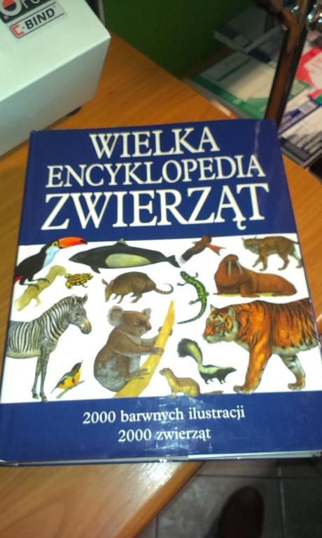 WIELKA ENCYKLOPEDIA ZWIERZĄT  ALBUM PRAWIE 900 str