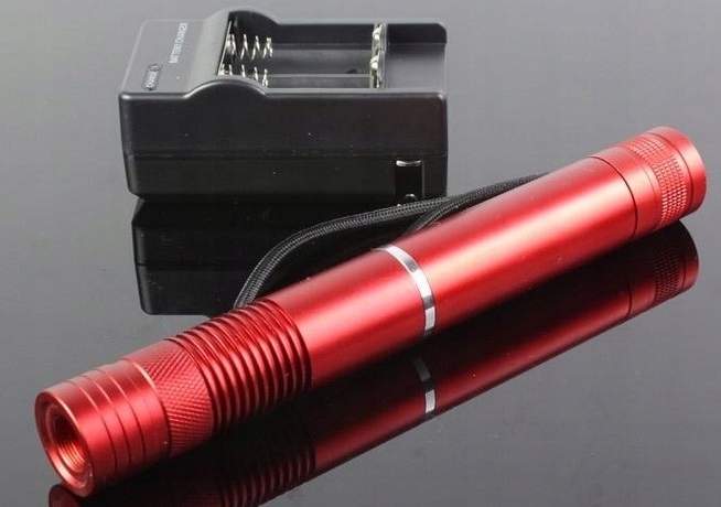 Купить Синий лазер сжигает отверстия супер сильного индикатора: отзывы ...