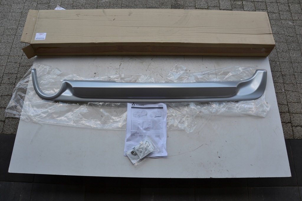 Mitsubishi ASX 11- listwa ozdobna zderzaka tył MZ314436