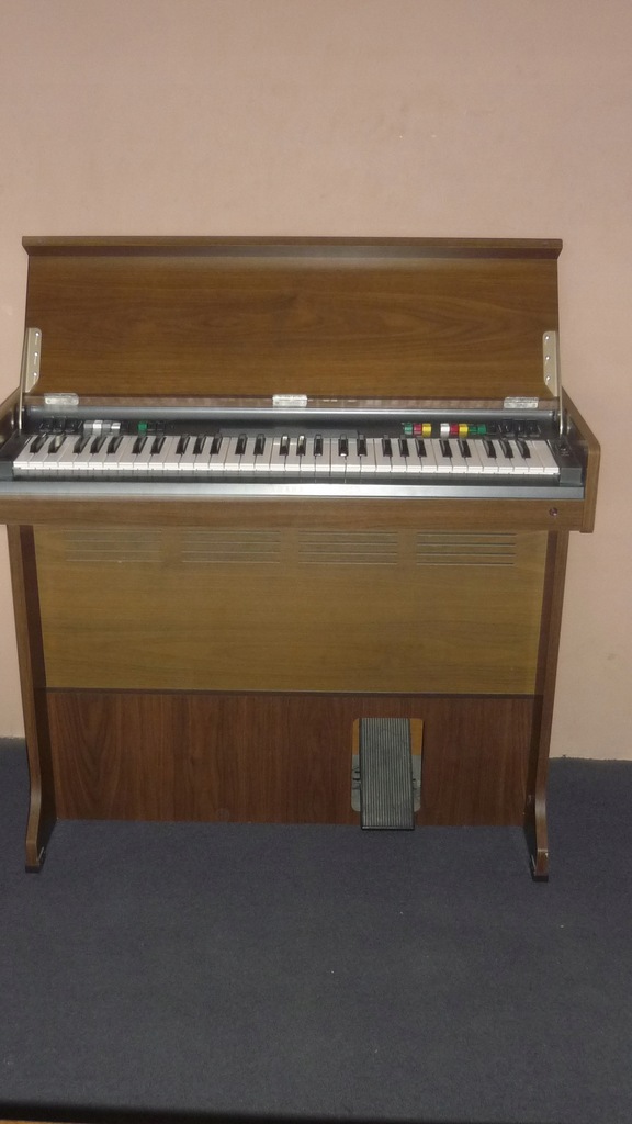 Organy Keyboard Yamaha CN-70