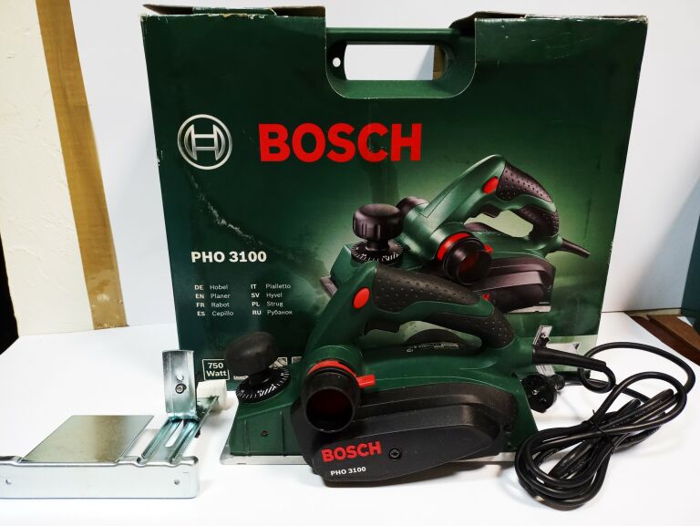 STRUG ELEKTRYCZNY BOSCH PHO3,100 KOMPLET