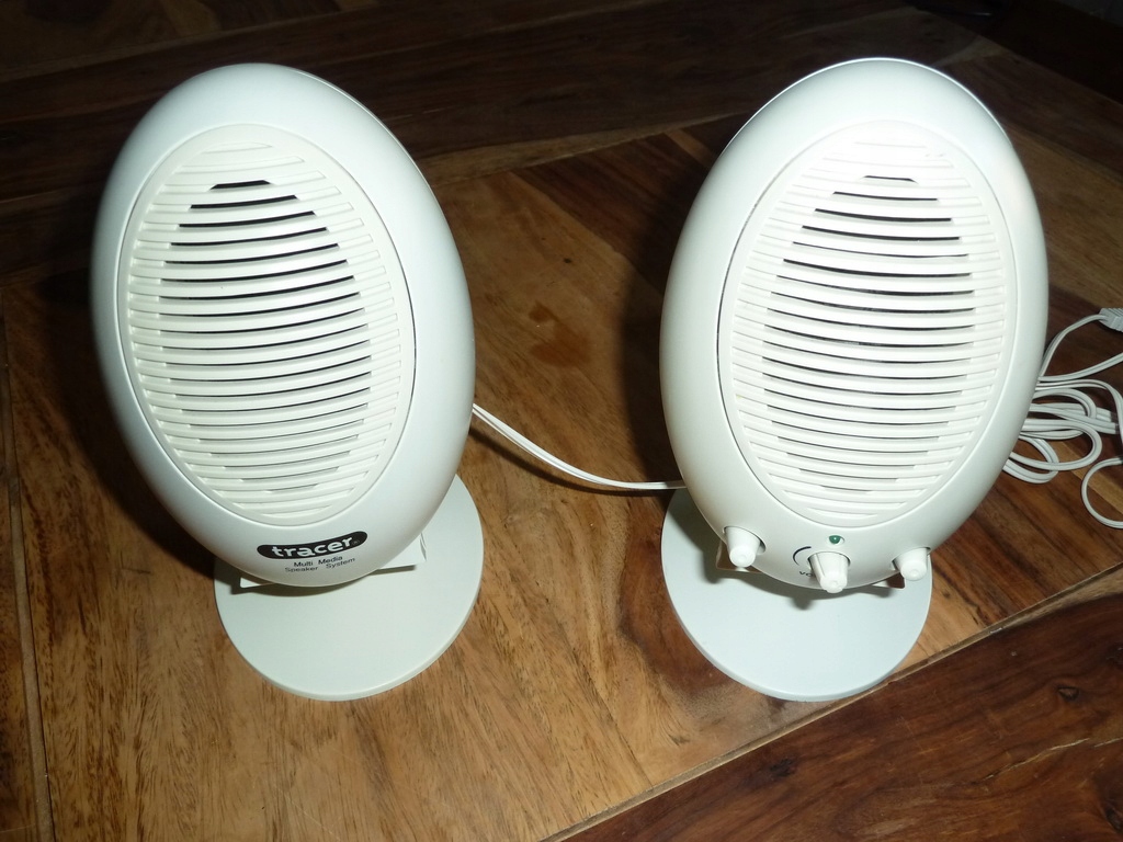 GŁOŚNIKI RETRO PC 2.0 - TRACER "JAJKA" - SPACE AGE DESIGN