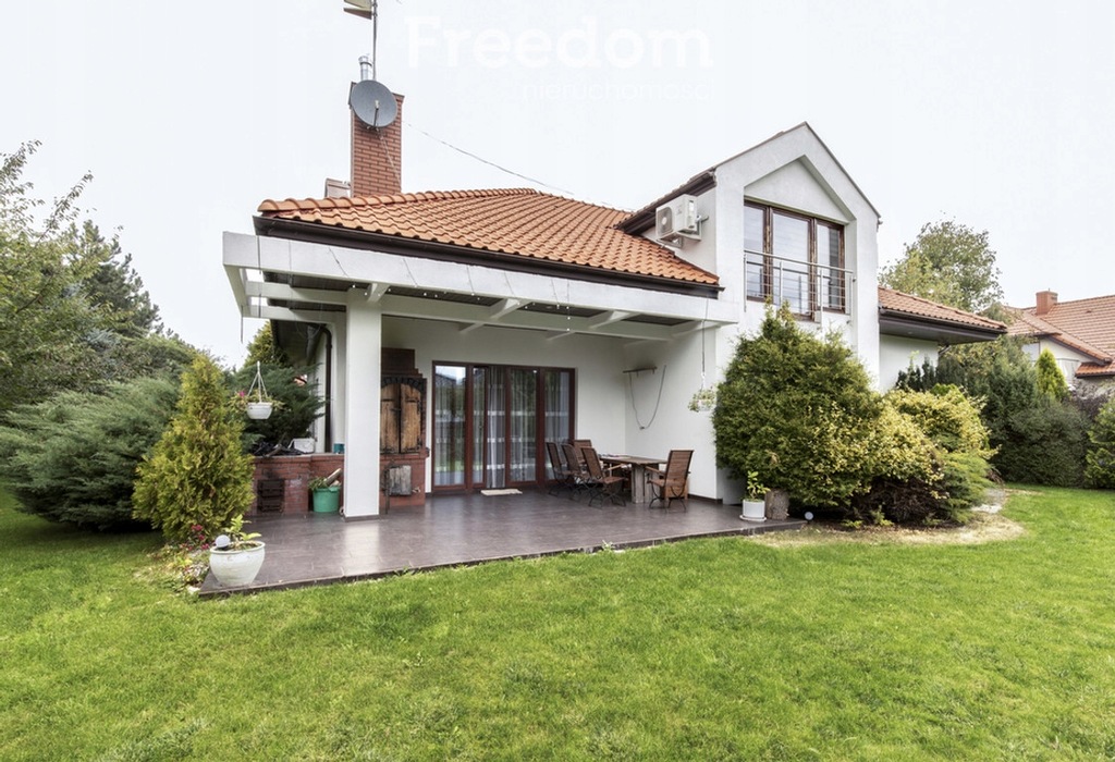 Dom, Piastów, Pruszkowski (pow.), 280 m²