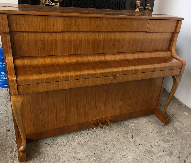 PIĘKNE PIANINO, PIANINA - SCHIMMEL