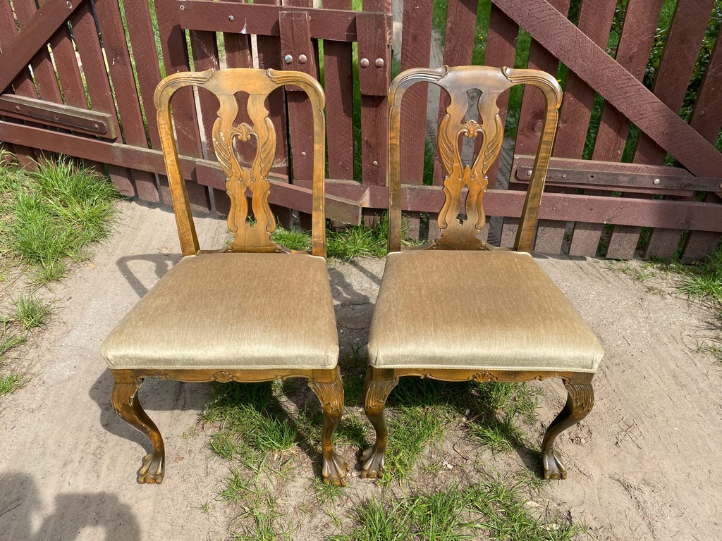 Stare Krzesla CHIPPENDALE w dobrym stanie