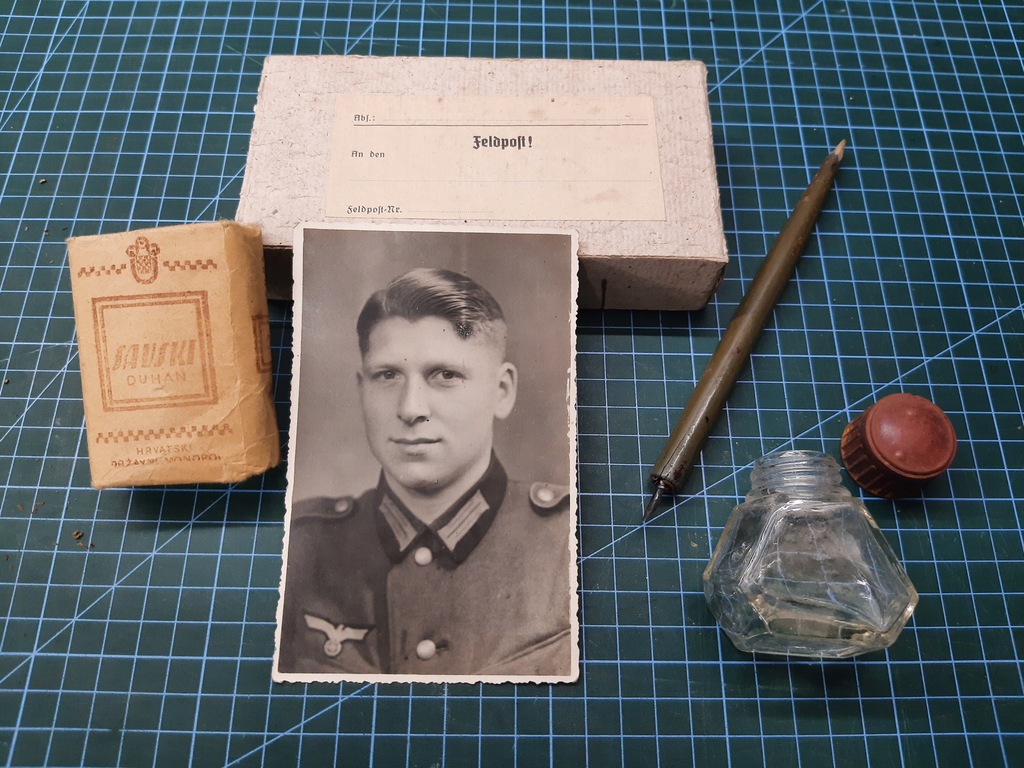 Niemieckie list paczka POCZTA FELDPOST Wehrmacht PAPIEROSY PIURO WWII