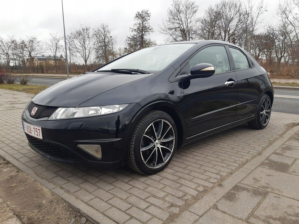 Honda Civic 1.8 benzyna Alcantara Gwarancja