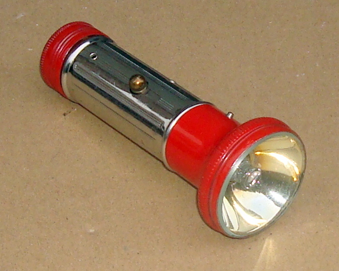PERTRIX Nr.561 - stara latarka niemiecka.
