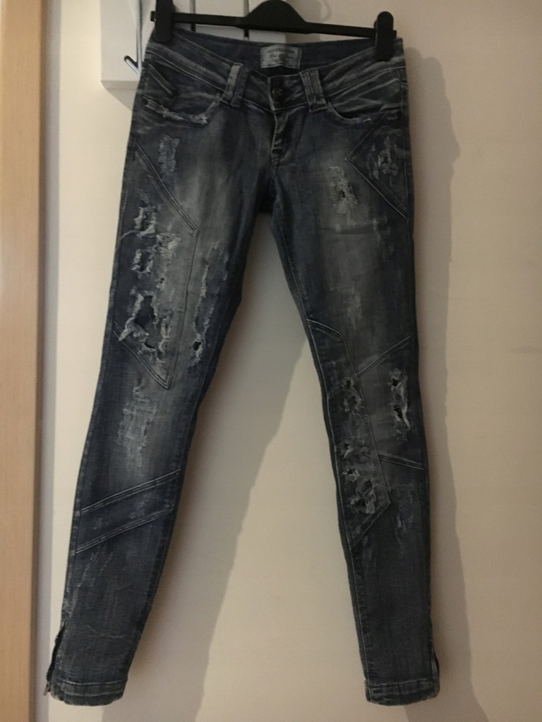 Bershka jeansy 36/s przetarcia dziury