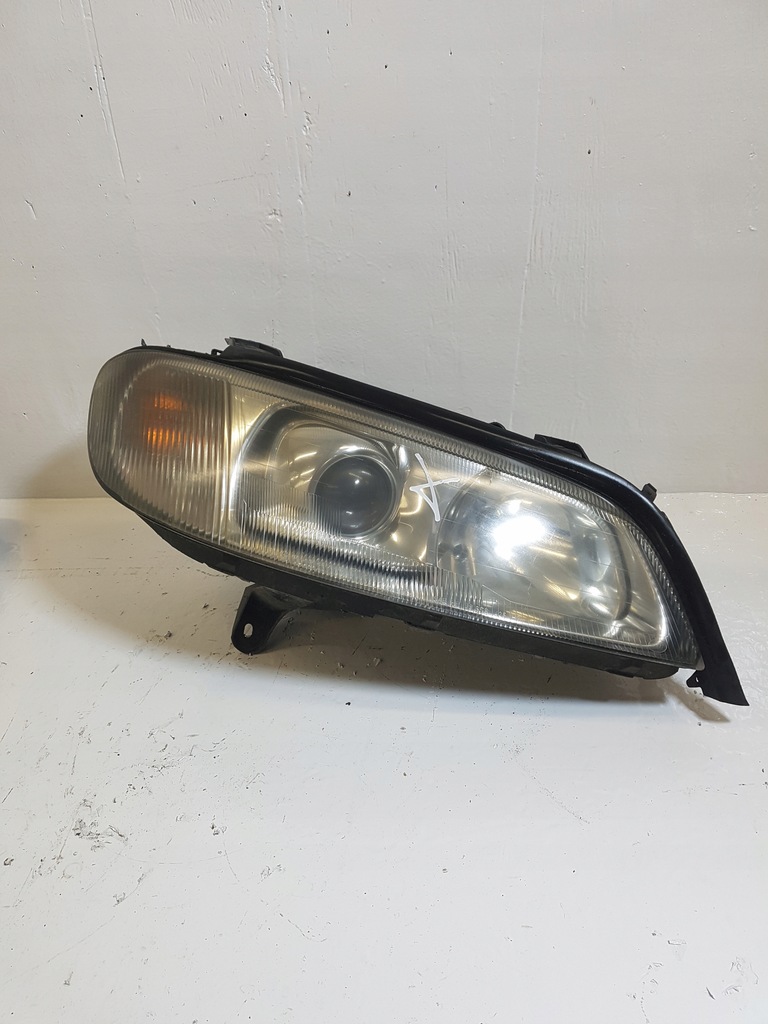 LAMPA PRAWA PRZEDNIA OPEL OMEGA C