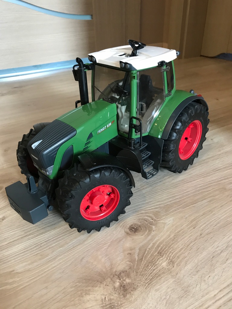 Ciągnik traktor Fendt 936 Bruder wys.19