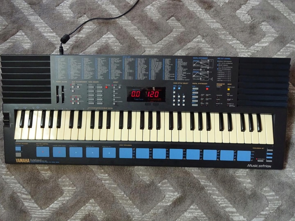 Yamaha Porta Sound PSS 680 made in Japan - 9810184480