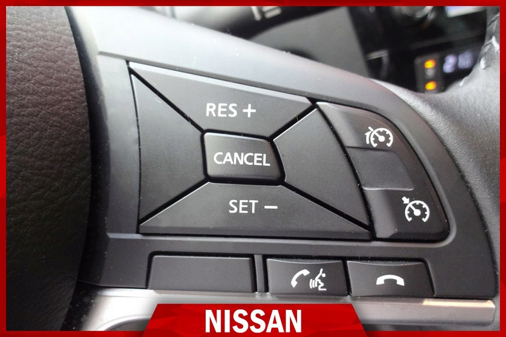 Купить Nissan Qashqai Acenta 1.3 DIG-T 160KM Камера: отзывы, фото, характеристики в интерне-магазине Aredi.ru