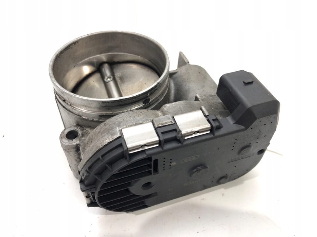 PRZEPUSTNICA AUDI A6 C6 04-11 2.4B 079133062C