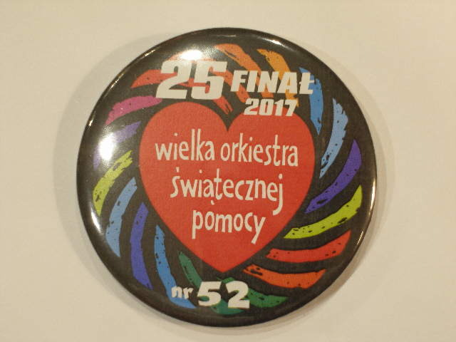 nr 52 ze 100 PRZYPINKA, znaczek, button ø 55 mm