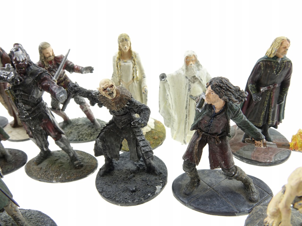 Купить Коллекция Eaglemoss LOTR из 20 фигурок с буклетами.: отзывы, фото, характеристики в интерне-магазине Aredi.ru