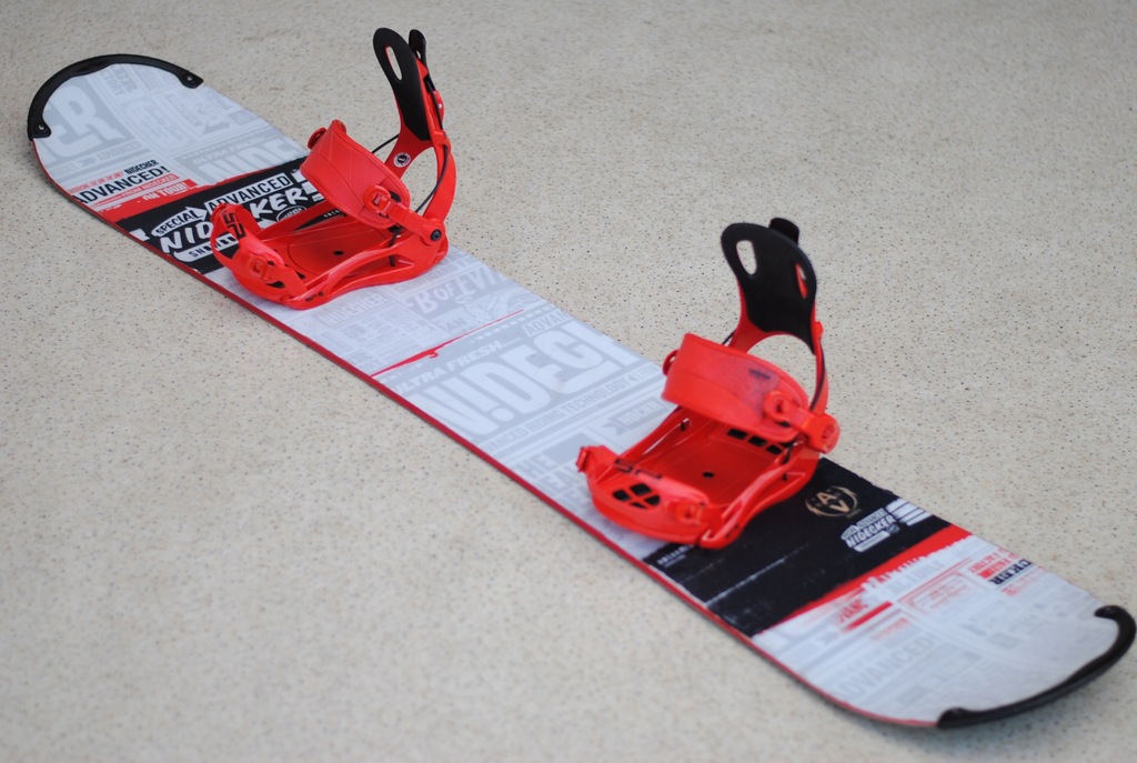 DESKA SNOWBOARDOWA NIDECKER ADVANCED 159 +WIĄZANIA