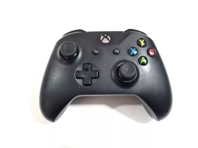 PAD XBOX ONE MODEL 1708 CZARNY