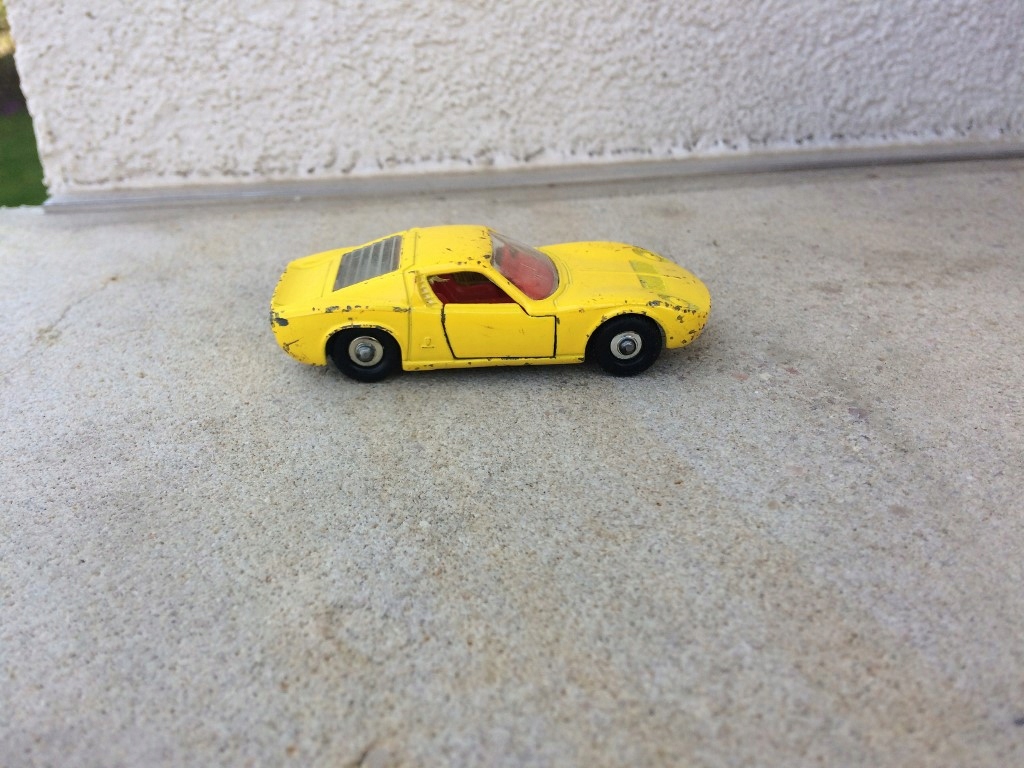 Matchbox No 33 Lamborghini Miura