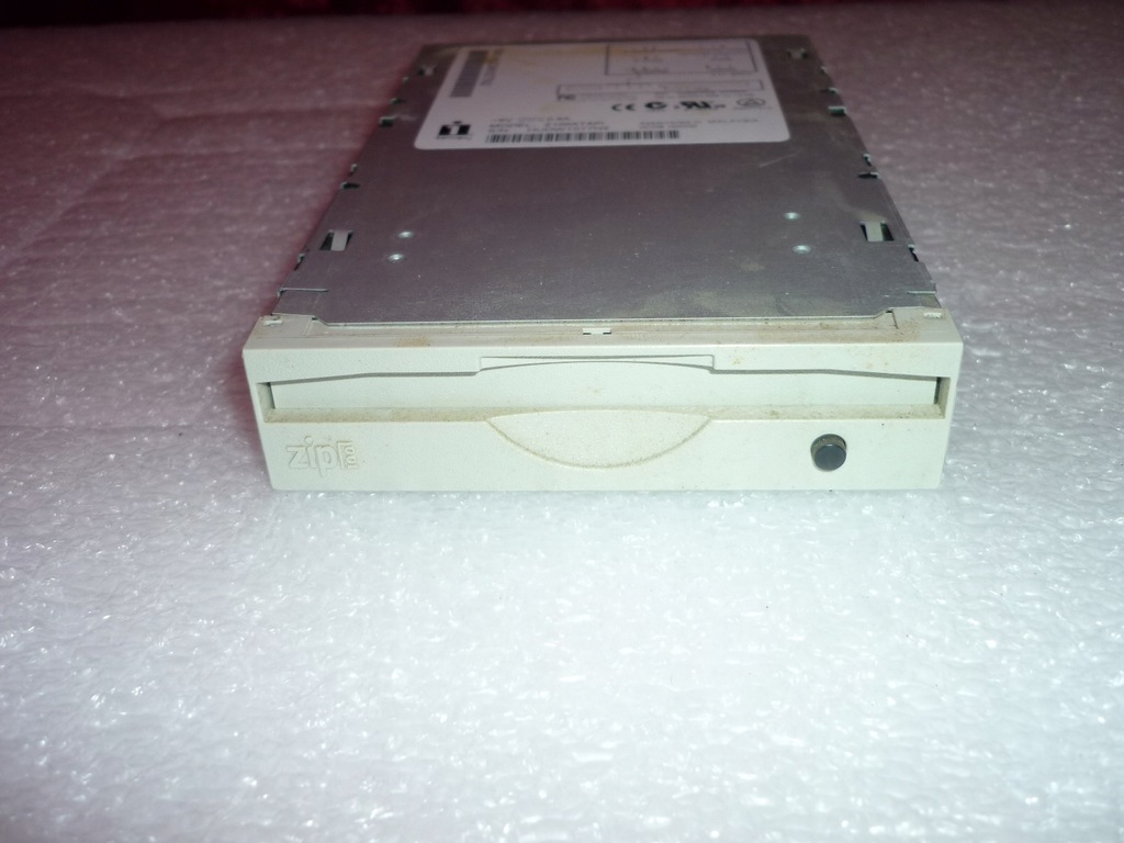 iomega zip 100 model Z100ATAPI