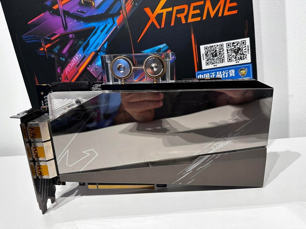 Купить Карта Gigabyte RTX 3090 Aorus Xtreme WaterForce: отзывы, фото, характеристики в интерне-магазине Aredi.ru